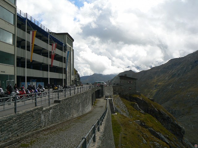 P1050845.jpg