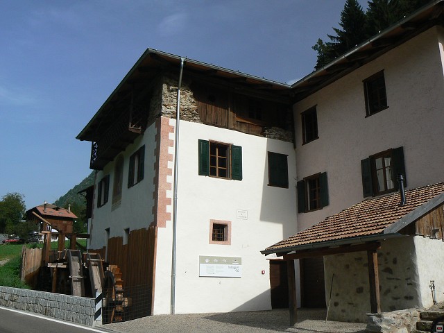 P1060025.jpg