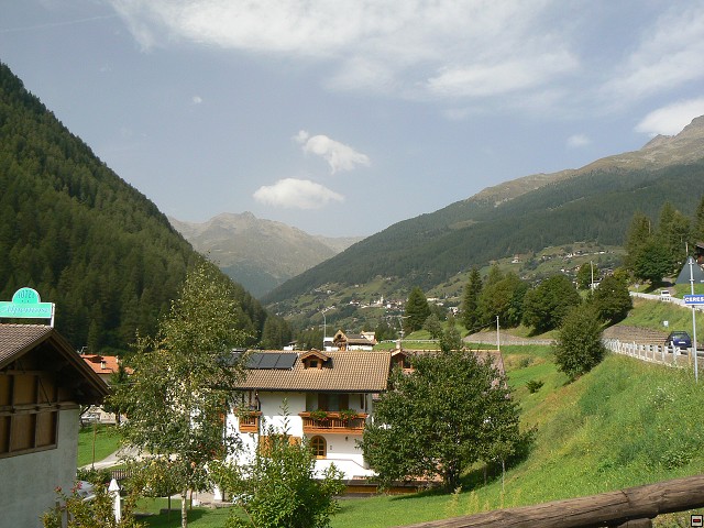 P1060029.jpg