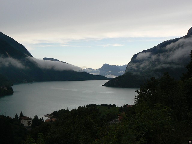 P1060237.jpg